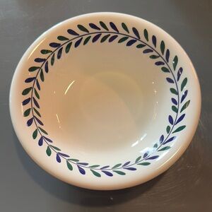 Furio Italy White and Navy Blue Dinnerware bowl Plate with Leaf Border set of 2